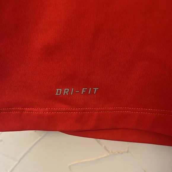 Nike Pro Women’s Medium, V-Neck Dri-Fit, Red and Black - Picture 9 of 11